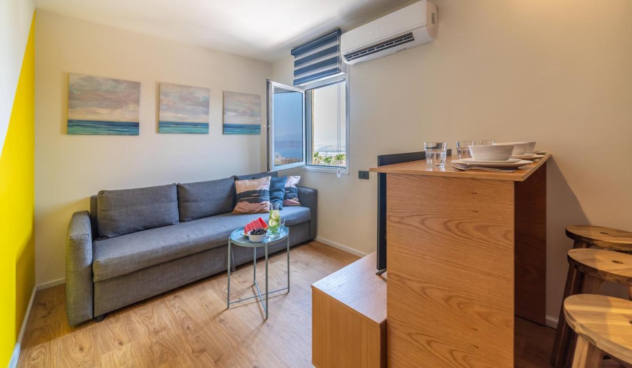 The Six Days Stylish One Bedroom Apartments Eilat Bagian luar foto